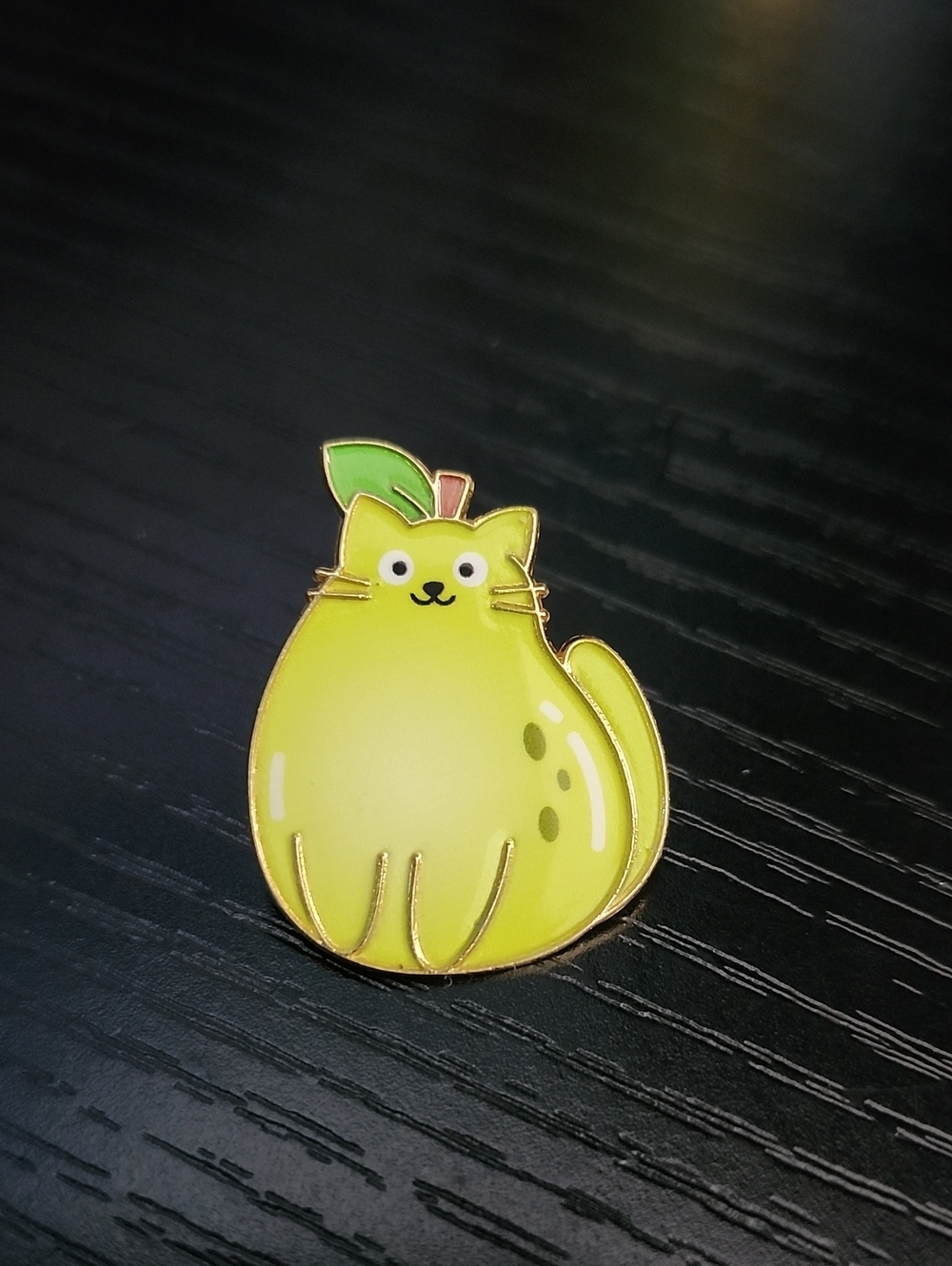 Green Pear Cat Enamel Pin - Cute Fruit Cat Accessory